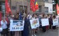 Socialistilor si-a adus sustinatorii in fata Ministerului Finantelor pentru a protesta. Acestia cer demisia lui Dumitru Budianschi - VIDEO