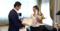 La cateva zile dupa ce si-au incheiat evolutia la turneul Billie Jean King Cup, capitanul nationalei de tenis din Moldova Olga Cosic, alaturi de alte doua jucatoare, au revenit in Moldova - VIDEO