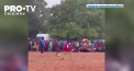 In timp ce majoritatea vedetelor din fotbalul mondial se distreaza acum pe plajele luxoase din intreaga lume, Sadio Mane isi petrece vacanta in tara sa natala - VIDEO