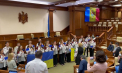 Imnul Ucrainei interpretat de un cor de tineri din Vinita, in Parlamentul Republicii Moldova - VIDEO