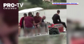 In ciuda razboiului, unii ucraineni incearca sa-si vada de viata si sa-si indeplineasca visele. Un localnic din regiunea Cerkasi si-a construit un tractor amfibiu ca sa mearga la pescuit - VIDEO 