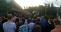 In premiera, Manchester United a ajuns la Chisinau. Primele imagini cu fotbalistii. Zeci de suporteri au venit sa-i intampine – VIDEO