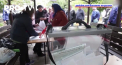 Referendumurile orchestrate de Moscova continua. Separatisii pro-rusi anunta primele cifre privind prezenta la vot, iar oficialii ucraineni spun ca locuitorii de acolo sunt fortati sa voteze - VIDEO  