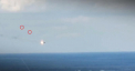 Doi piloti ucraineni scapa ca prin urechile acului dupa ce avionul lor Su-24 este lovit de o racheta sol-aer ruseasca - VIDEO 