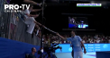 Sarbul Novak Djokovic s-a calificat in semifinalele turneului de la Tel Aviv. Cel mai emotionant moment a avut loc la sfarsitul meciului, cand tenismenul i-a oferit racheta sa unui fan din tribune - VIDEO