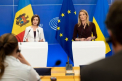 Sefa statului a vorbit la telefon cu presedintele Parlamentului European: „Am discutat despre situatia energetica dificila si despre implicatiile economice ale razboiului care afecteaza semnificativ populatia” 