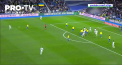 Real Madrid s-a reabilitat in fata fanilor, dupa esecul suferit in etapa precedenta din campionatul de fotbal al Spaniei. A invins-o, pe teren propriu, pe formatia Cadiz - VIDEO