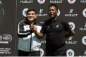 Pele versus Maradona. O rivalitate vesnica, dincolo de balonul rotund