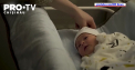 In ciuda atacurilor si a bombelor care cad zilnic peste orasele ucrainene, in tara vecina continua sa vina pe lume copii - VIDEO