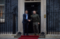 Downing Street: Marea Britanie analizeaza "in mod activ" posibilitatea de a furniza avioane Ucrainei