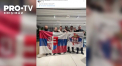 Cel putin sase din cei 12 microbisti sarbi, carora nu le-a fost permisa intrarea in Moldova inaintea meciului dintre FC Sheriff si Partizan Belgrad, ar face parte dintr-o grupare extremista pro-rusa. Ce spun oamenii legii - VIDEO 