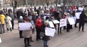  Membrii si simpatizantii Partidului SOR au iesit din nou la protest, in fata Parlamentului: „Pensii mai mari pentru pensionari” - VIDEO
