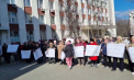 Au boicotat sedinta Parlamentului si au plecat sa protesteze. Membrii si simbatizantii SOR au iesit din nou la protest, la Curtea de Apel Chisinau - VIDEO 