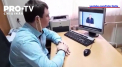 Un politician rus - judecat pentru discreditarea armatei, dupa ce a publicat imagini in care apare ascultand discursul lui Vladimir Putin despre starea natiunii cu spaghete pe urechi - VIDEO