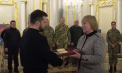 Volodimir Zelenski i-a inmanat mamei lui Olexandr Matsievski, soldatul nascut la Chisinau si executat de rusi dupa ce a strigat „Slava Ucrainei”, titlul post-mortem de „Erou al Ucrainei” - VIDEO