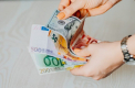 Curs valutar BNM pentru 22 martie. Cat costa astazi un euro si un dolar - FOTO