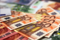 Curs valutar BNM pentru 4 aprilie. Cat costa astazi un euro si un dolar - FOTO