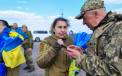 Rusia si Ucraina au schimbat peste 200 de prizonieri de razboi. Printre ucrainenii eliberati se numara si soldati care au luptat la otelaria Azovstal din Mariupol - VIDEO
