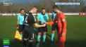 Metoda inedita la ceremonia dinaintea unui meci din Lituania. Arbitrul le-a dat capitanilor de echipa cate un ou vopsit, pentru a determina care formatie va incepe duelul - VIDEO