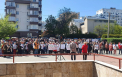 Mai multi simpatizanti si membri ai partidului SOR au venit in fata Judecatorie Ciocana, acolo unde magistratii vor examina demersul procurorilor privind plasarea Marinei Tauber in arest - FOTO/VIDEO