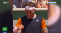 Casper Ruud, surprins jongland cu mingea de fotbal, in preajma unui teren de la Roland Garros - VIDEO