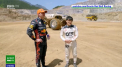  Pilotii de curse Max Verstappen si Yuki Tsunoda se dueleaza cu doi bolizi imensi intr-o cariera din Austria - VIDEO