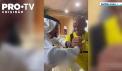 Un ceas rolex in semn de multumire. Cadou oferit unui fost jucator de la Liverpool dupa un meci din campionatul Arabiei - VIDEO