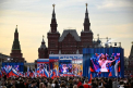 Mii de oameni au umplut Piata Rosie din Moscova pentru a sarbatori anexarea regiunilor ucrainene. Putin nu a fost prezent dar va tine un discurs televizat sambata - VIDEO