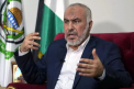 Inalt oficial Hamas arunca microfonul si pleaca dintr-un interviu BBC cand e intrebat de ce grupul terorist a ucis familii de israelieni care dormeau - VIDEO