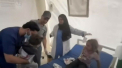 Momentul emotionant in care doua surori palestiniene sunt reunite in spital. „Sora mea, draga mea” - VIDEO