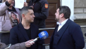 Show in fata sediului CEC. Presedintele Partidului Sansa si avocatul sau au incercat sa sustina o conferinta de presa, insa unii activisti nu i-au lasat sa vorbeasca: „Interveniti, va rog frumos” - VIDEO