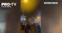 Fanii clubului Legia Varsovia au provocat dezordini inaintea duelului cu Aston Villa, jucat in Anglia. Polonezii au aruncat cu diferite obiecte in directia politistilor, cativa dintre acestia fiind raniti - VIDEO
