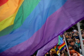 Cum e sa fii gay in Rusia, dupa ce „miscarea internationala LGBTQ” a fost interzisa: „Am un tatuaj, acum trebuie sa-l acopar?”​