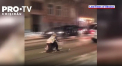 Un ucrainean, deghizat intr-o batranica, a schiat pe strazile din Lvov, tras de o masina. Aventura l-ar putea trimite pe front - VIDEO