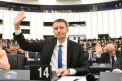 Europarlamentar: „Am adoptat rezolutia prin care cerem Consiliului European sa decida, in cadrul reuniunii din 14 - 15 decembrie, inceperea negocierilor de aderare cu Moldova si Ucraina”