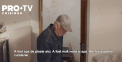 Ucrainenii din satele distruse de bombardamente incearca sa-si reconstruiasca locuintele, iar in ajutor le vin voluntarii. Ce spun oamenii care traiesc in apropiere de linia frontului - VIDEO
