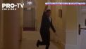 Prim-ministrul britanic Rishi Sunak, intr-o ipostaza inedita: joaca intr-un videoclip de Craciun inspirat din filmul Singur acasa - VIDEO