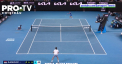 Favoritii merg bine pe tabloul masculin de la Australian Open. Liderul mondial si campionul in exercitiu Novak Djokovic s-a calificat in optimi - VIDEO