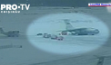 Rusia difuzeaza imagini cu „prizonieri ucraineni” urcand la bordul avionului doborat - VIDEO