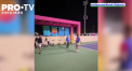 Cel mai bun tenismen al lumii se pregateste pentru revenirea la Indian Wells cu ... mingea de fotbal. Sarbul a fost filmat schimband cateva pase in preajma unuia dintre terenurile de tenis care va gazdui competitia - VIDEO