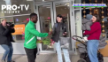 Ziua de 8 martie i-a facut pe sportivii nostri sa iasa pe strada pentru a felicita femeile 