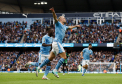 Lupta pentru titlul din Anglia devine din ce în ce mai tensionată. Liverpool a remizat cu Manchester United, după un meci spectaculos cu patru goluri - VIDEO