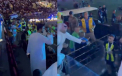 Imagini uluitoare. Superstarul lui Al-Ittihad a fost biciuit de un fan - VIDEO