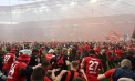 Imaginile bucuriei. Bayer Leverkusen, campioană pentru prima dată în istorie. Fanii au luat cu asalt arena - VIDEO