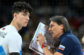 Antrenorul român Giani Creţu face senzaţie la Paris pe banca naţionalei de volei a Sloveniei. A bătut campioana olimpică Franța - VIDEO