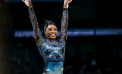 Simone Biles a devenit cea mai în vârstă gimnastă care a câştigat un titlu olimpic la individual în ultimii 72 de ani - VIDEO