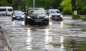 În țară a intrat în vigoare Codul GALBEN și PORTOCALIU de ploi cu descărcări electrice și vânt. Prognoza meteo