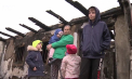 Tot ce-au agonosit o viață, le-a fost făcut scrum. O familie cu patru copii din satul Boșcana a rămas pe drumuri, după ce casa le-a fost mistuită de flăcări - VIDEO 