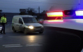Amendați și penalizați cu puncte: Șoferii cu defecțiuni tehnice la sistemul de iluminare al mașinii, trași pe dreapta - VIDEO