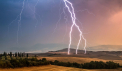 Cod GALBEN de ploi cu descărcări electrice și vânt. Anunțul meteorologilor - VIDEO